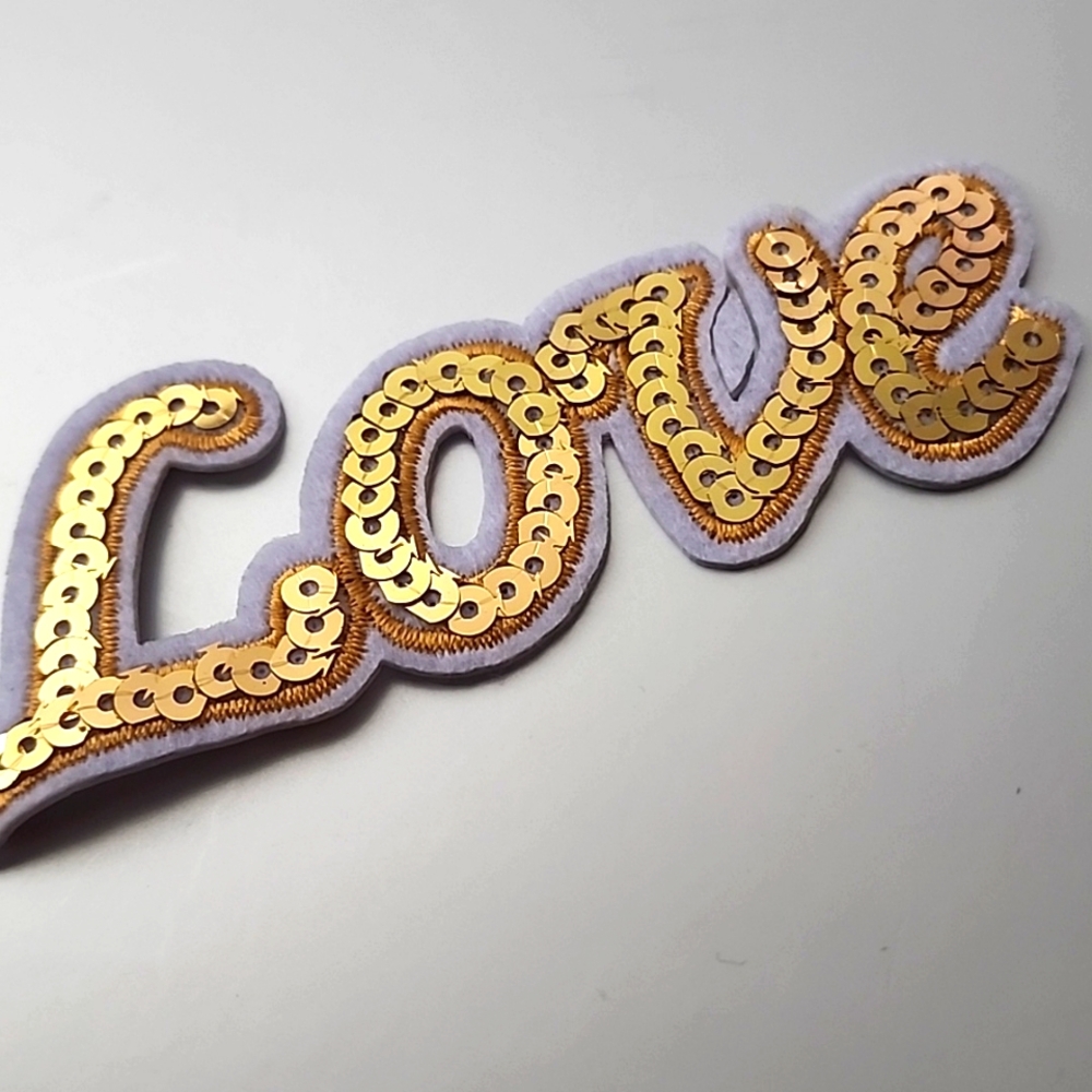 SPARKLE SEQUINS LOVE IRON ON PATCH